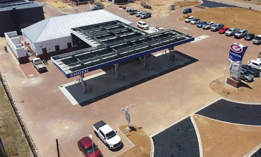 Retail fuel station project Carlswald near-complete forecourt, retail buildings and external works from the air