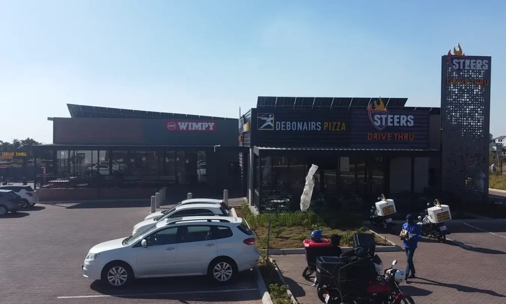 Retail fuel station project Carlswald Wimpy, Steers and Debonairs frontage at the completed development