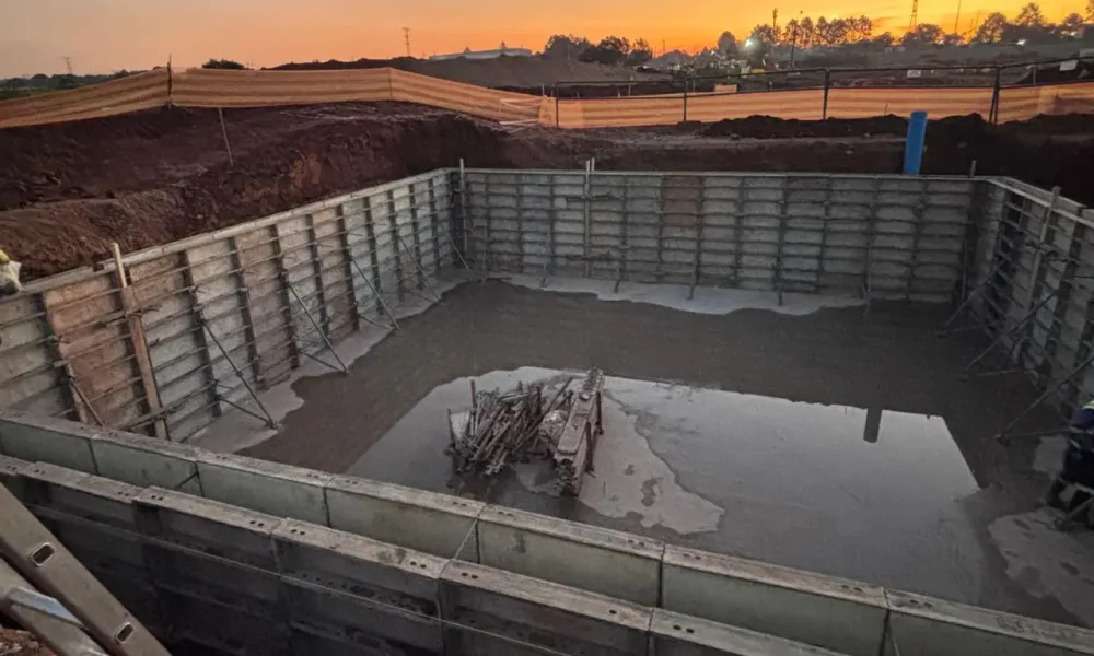 retail fuel station Kempton Park tank farm chamber construction with concrete base and temporary formwork